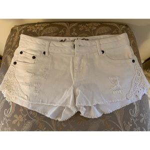 Vanilla Star✨ denim white shorts